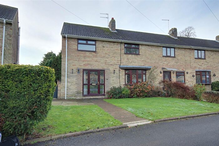 3 Bedroom End Of Terrace House For Sale In Beck Road, Everthorpe, Brough, HU15