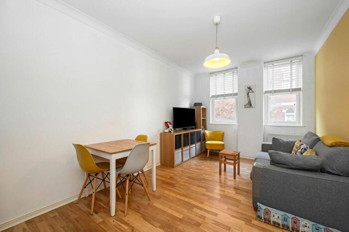 1 Bedroom Flat For Sale In Byron Street, Tennyson Court Byron Street, BN3