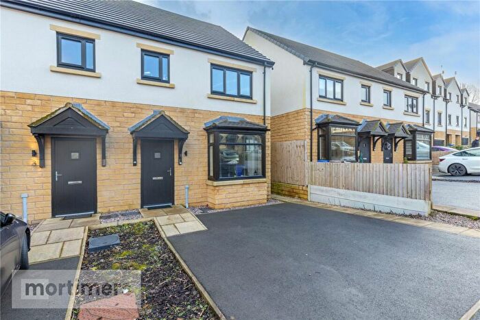 3 Bedroom Semi-Detached House For Sale In Brear Vale, Oswaldtwistle, Accrington, Lancashire, BB5