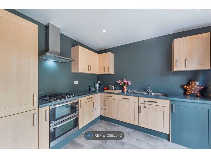 3 Bedroom Terraced House To Rent In Hawkesbury Road, London, SW15