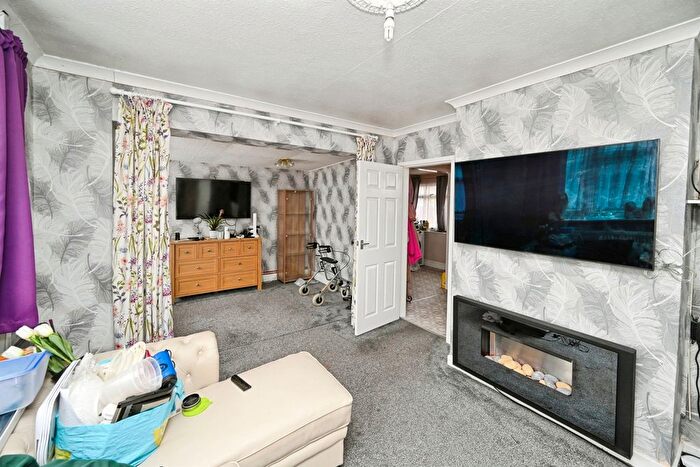 2 Bedroom Semi-Detached Bungalow For Sale In Richmond Drive, Skegness, PE25