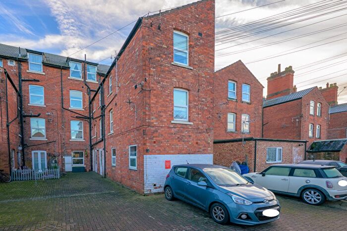 2 Bedroom Flat For Sale In South Parade, Skegness, PE25