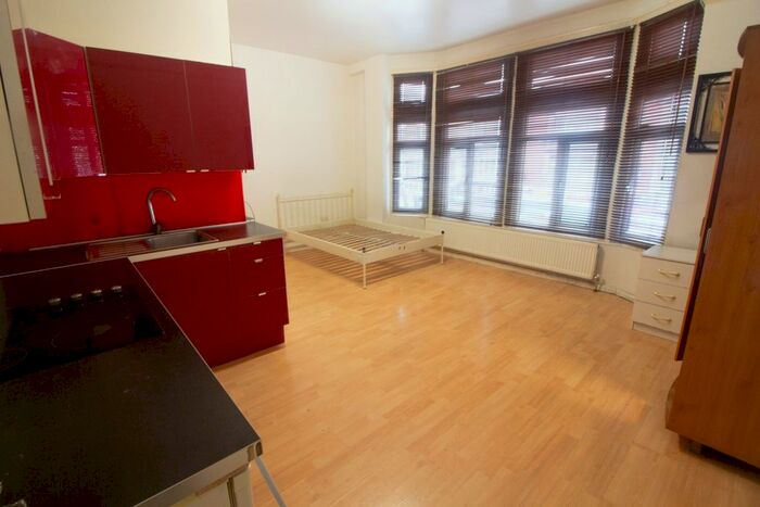 Studio To Rent In Fore Street, Edmonton, N18