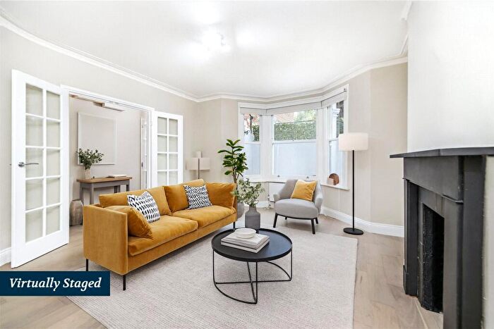 1 Bedroom Flat To Rent In Gascony Avenue, West Hampstead, NW6