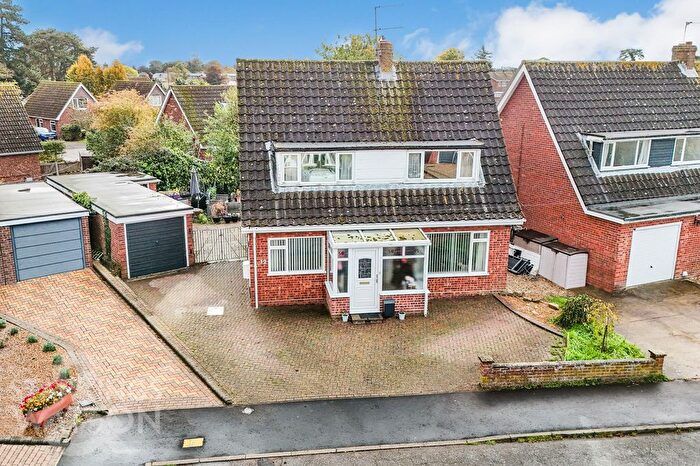 5 Bedroom Chalet For Sale In Fishley View, Acle, Norwich, NR13