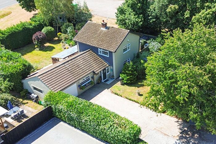 3 Bedroom Detached House For Sale In Coedkernew, Newport, NP10