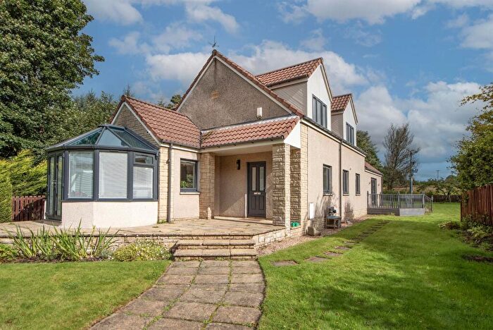 5 Bedroom Detached House For Sale In High Station, Rumbling Bridge, KY13