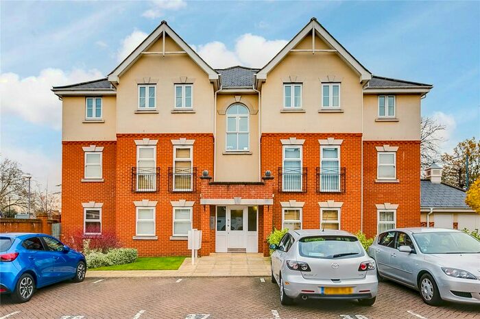 1 Bedroom Flat To Rent In Richmond, Surrey, TW10