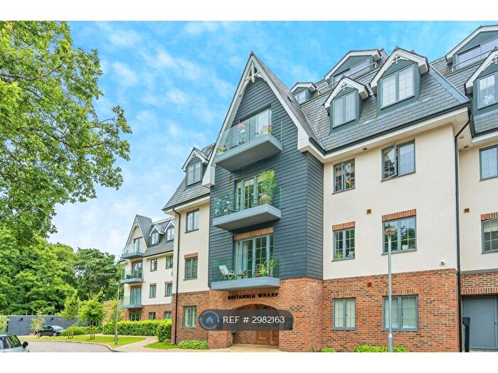 2 Bedroom Flat To Rent In Monument Road, Woking, GU21