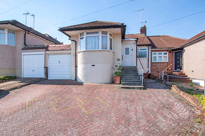 3 Bedroom Semi-Detached Bungalow For Sale In Davenport Road, Sidcup, DA14