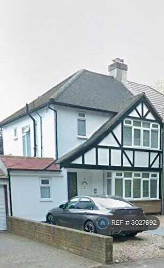 Studio To Rent In Cedars Road, Croydon, CR0
