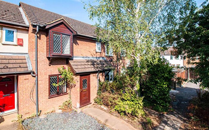 2 Bedroom Terraced House To Rent In Bosworth Close, Bletchley, MK3