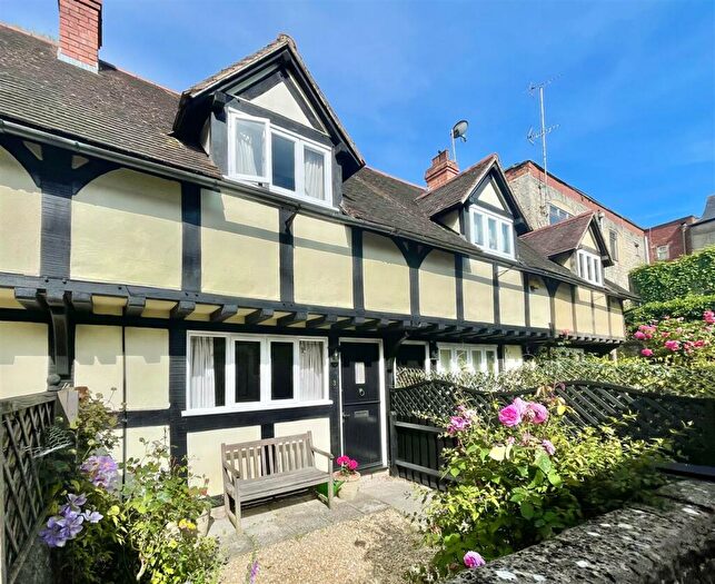 2 Bedroom Cottage For Sale In Castle Street, Cirencester, GL7