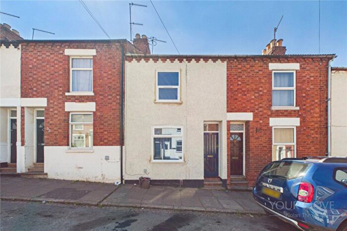 3 Bedroom Terraced House To Rent In Gordon Street, Northampton, NN2