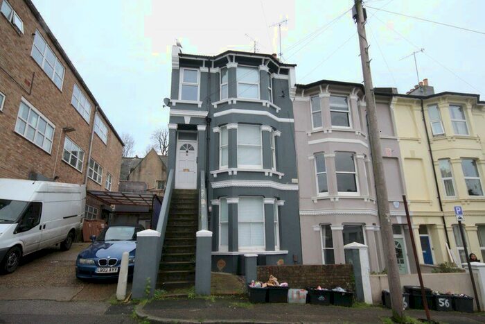 2 Bedroom Flat To Rent In Gladstone Place, BN2