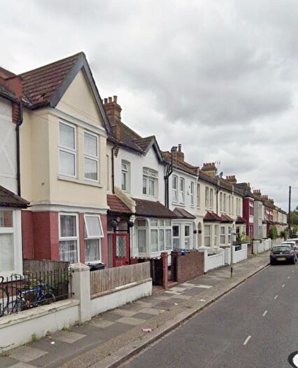 5 Bedroom Terraced House To Rent In Crusoe Road, Mitcham, Surrey, CR4