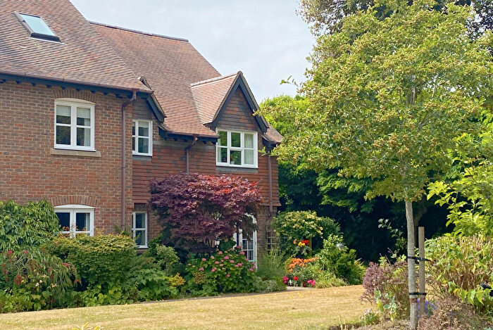 2 Bedroom Flat For Sale In Monmouth Court, Church Lane, Lymington, SO41