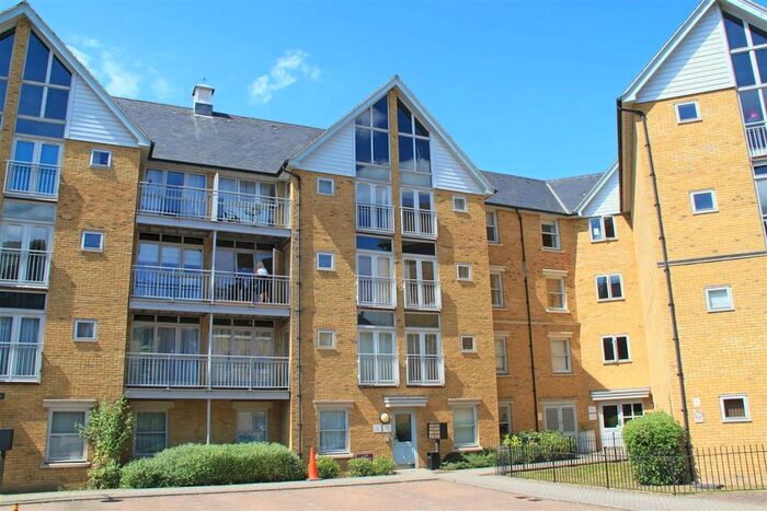 2 Bedroom Flat To Rent In Bingley Court, Canterbury, Kent, CT1