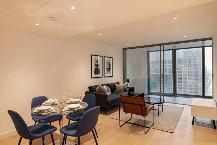 1 Bedroom Apartment To Rent In Landmark Pinnacle, Marsh Wall, E14