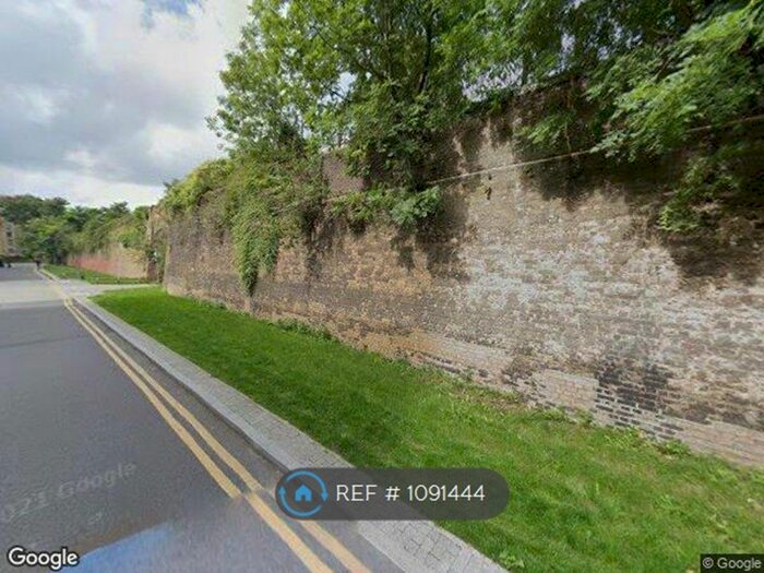 1 Bedroom Flat To Rent In Adenmore Road, London, SE6