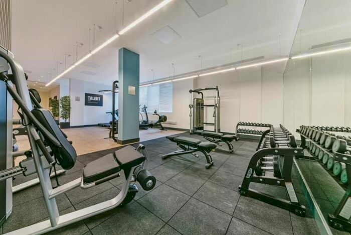 1 Bedroom Flat To Rent In Kempton House, High Street, Staines, TW18