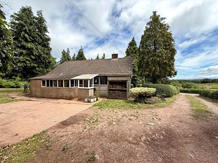 3 Bedroom Detached Bungalow For Sale In Sargeants Lane, Kilcot, Newent, GL18