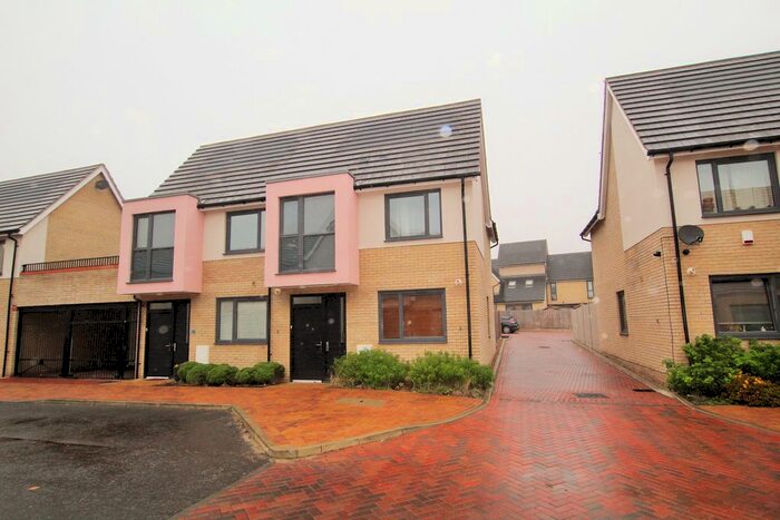 2 Bedroom Semi-Detached House To Rent In Colchester, Essex, CO4