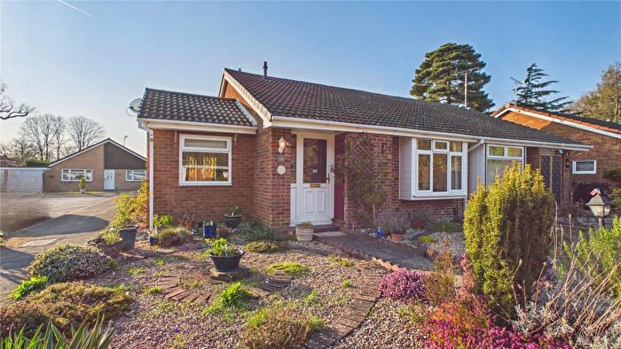 2 Bedroom Bungalow For Sale In Tresta Walk, Horsell, Surrey, GU21