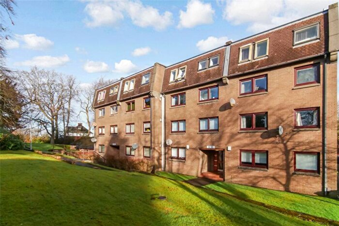 3 Bedroom Flat For Sale In Nethan Gate, Hamilton, South Lanarkshire, ML3