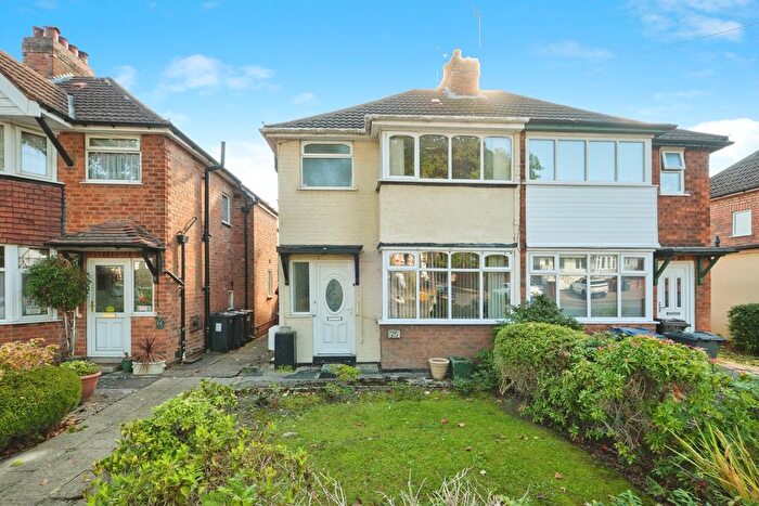 3 Bedroom Semi-detached House For Sale In Charlbury Crescent, Birmingham, West Midlands, B26