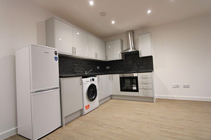 1 Bedroom Flat To Rent In In The Heart Of Lewisham, SE13