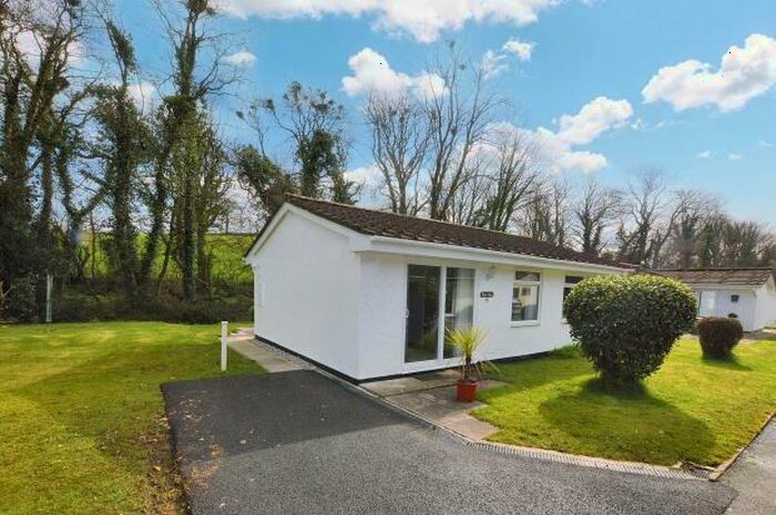 2 Bedroom Semi-Detached Bungalow For Sale In Rosecraddoc Lodge Holiday Bungal, Rosecraddoc, Liskeard, Cornwall, PL14