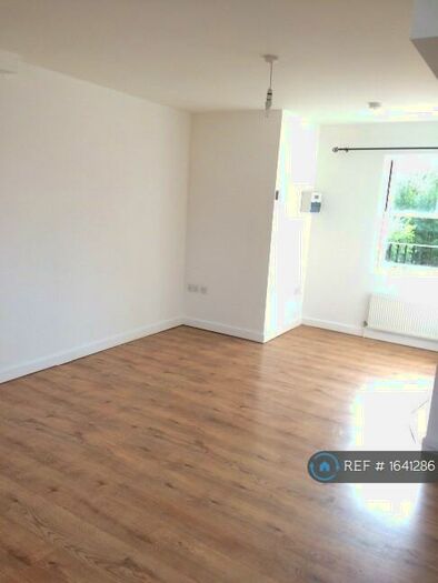 1 Bedroom Flat To Rent In Victoria Street, Braintree, CM7