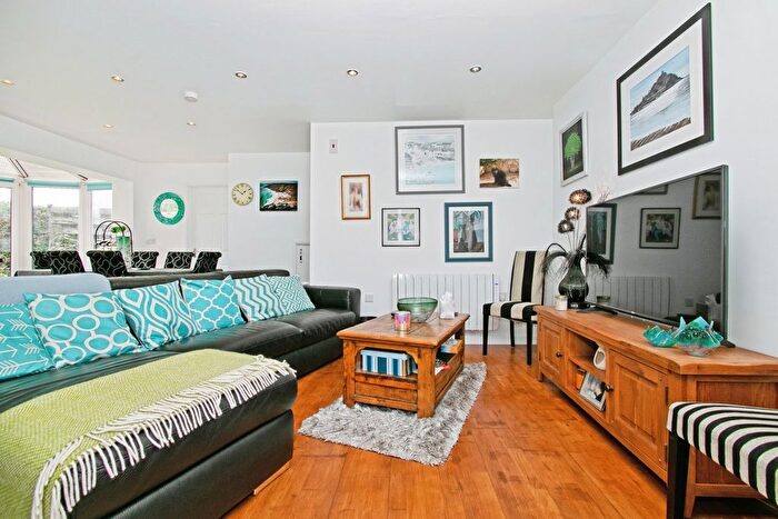 1 Bedroom Flat For Sale In Falmouth Road, Truro, Cornwall, TR1