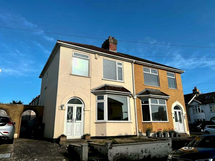 3 Bedroom Semi-Detached House To Rent In Beaufort Road, Kingswood, BS15