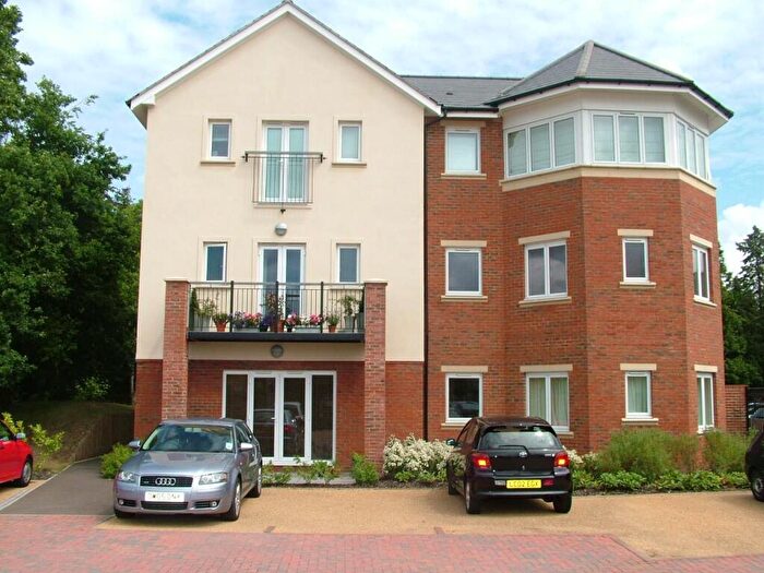 2 Bedroom Apartment To Rent In Reigate Road, Dorking, RH4