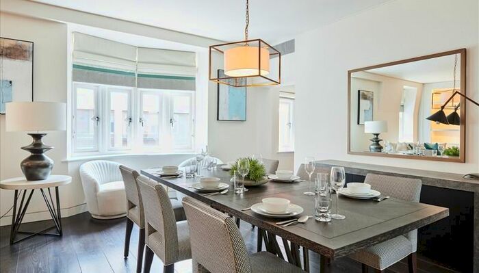 1 Bedroom Flat To Rent In Duke Street, Mayfair, London, W1K