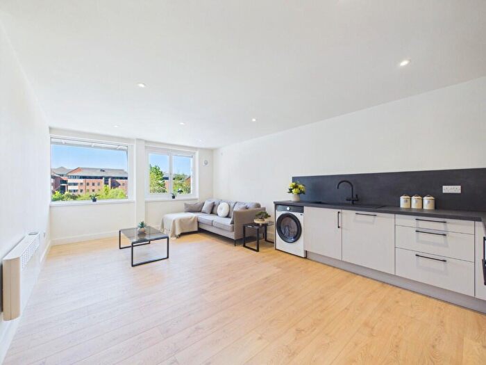 2 Bedroom Apartment To Rent In Apartment, Summerfield Street, S11