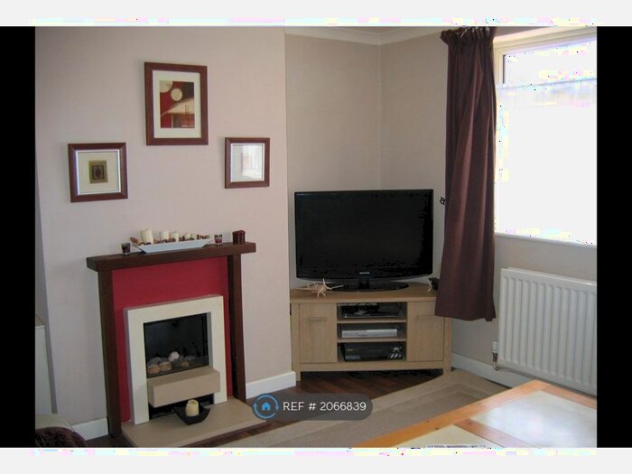 3 Bedroom Semi-Detached House To Rent In St. Peters Gardens, Weston Favell Village, Northampton, NN3