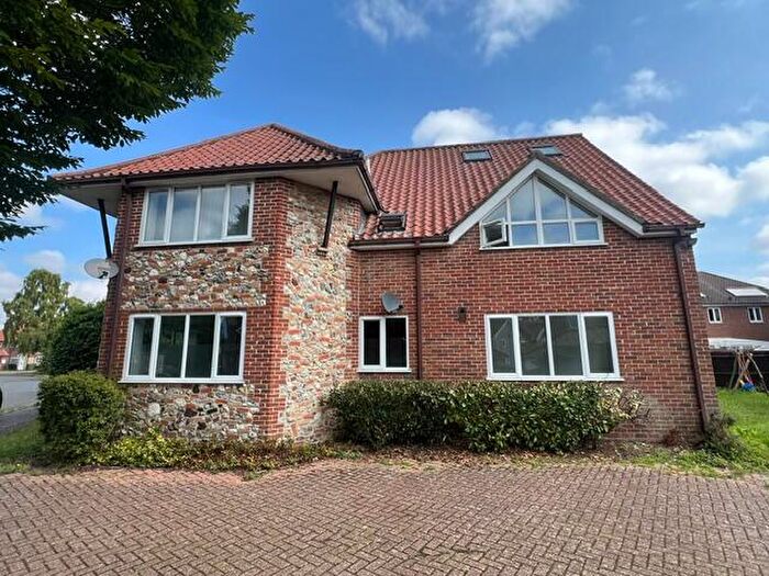 2 Bedroom Flat To Rent In Riverside Maltings, Diss, IP22