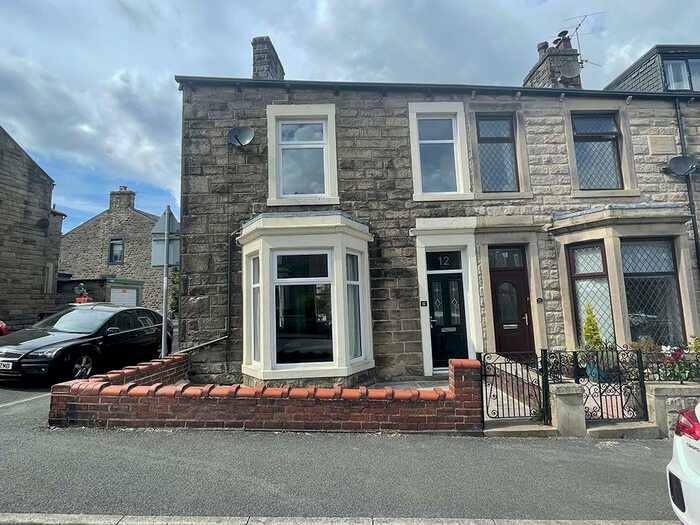 3 Bedroom Terraced House To Rent In Park Avenue, Barnoldswick, BB18