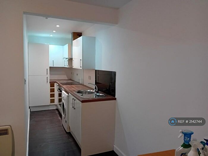 1 Bedroom Flat To Rent In Chatham, Chatham, ME4