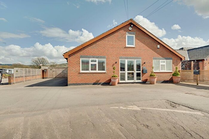 4 Bedroom Semi Detached House To Rent In Moss Road, Astbury, CW12