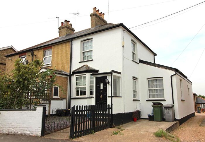 3 Bedroom Cottage To Rent In Blanche Lane, South Mimms, EN6