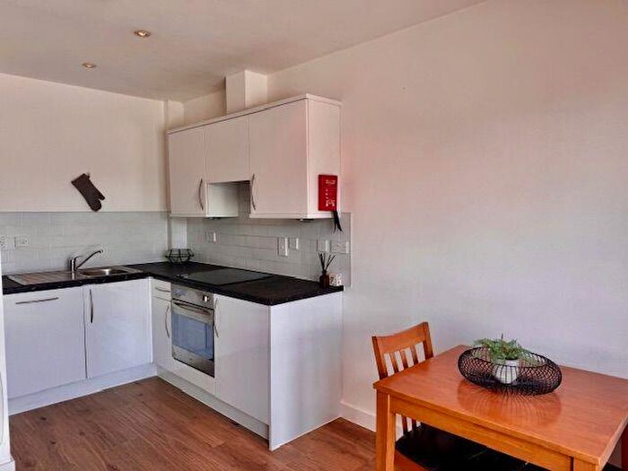 1 Bedroom Flat To Rent In Upper Maudlin Street, Bristol, BS2