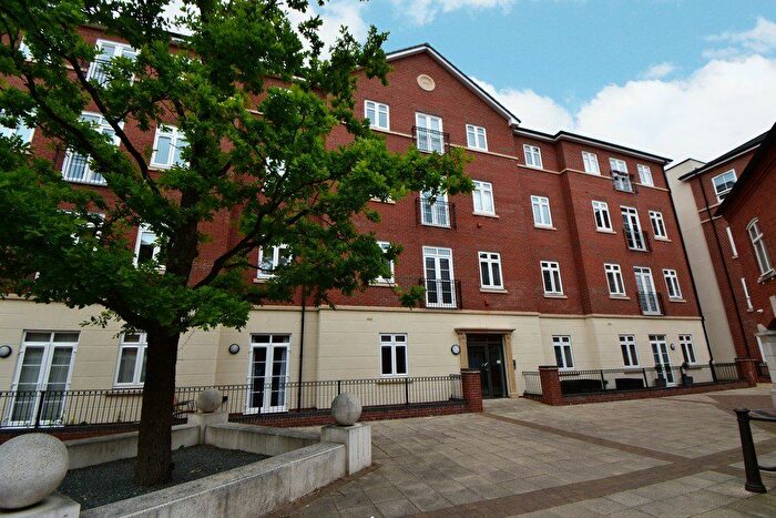 2 Bedroom Flat To Rent In Gorcott Lane, Dickens Heath, Shirley, Solihull, B90