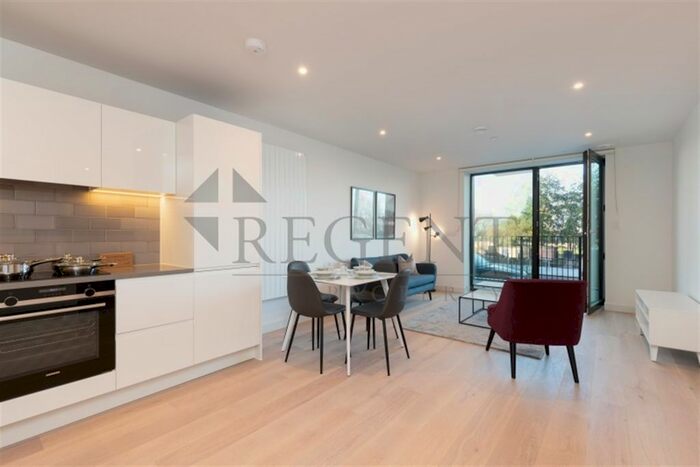 1 Bedroom Flat To Rent In John Cabot House, Royal Docks, E16