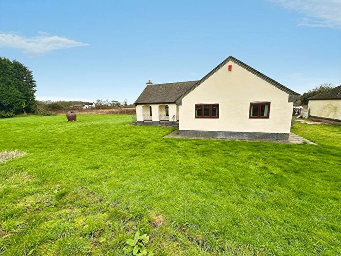 2 Bedroom Detached House For Sale In Ashby Road, Boundary, Swadlincote, Derbyshire, DE11