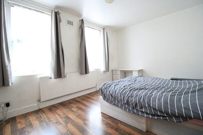 1 Bedroom Flat To Rent In Settles Street, Aldgate, E1