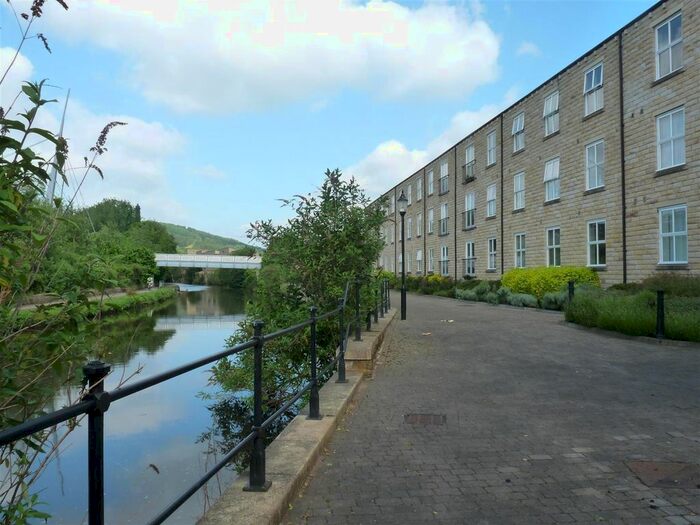 2 Bedroom Property To Rent In Britannia Wharf, Bingley, BD16